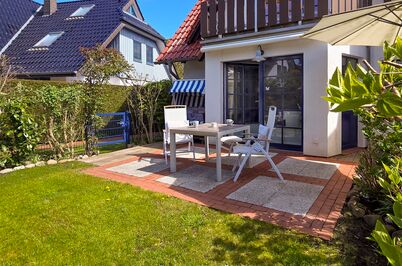 Ankerplatz 32 - Terrasse mit Strandkorb und Sauna